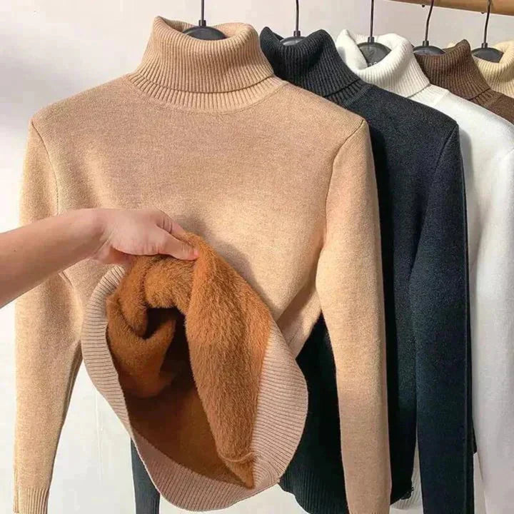 Leonie – Beigefarbener Rollkragenpullover mit Fleecefutter
