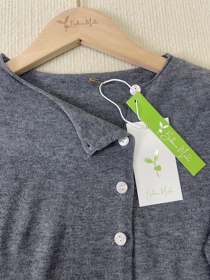 Aurora - Simple Plain Sweater with Long Sleeves