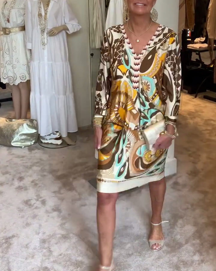 Fia | Levendige jurk met opvallend patroon en een helder design