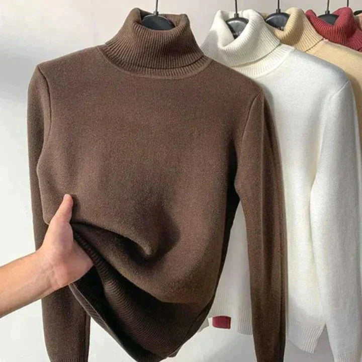 Leonie – Beigefarbener Rollkragenpullover mit Fleecefutter
