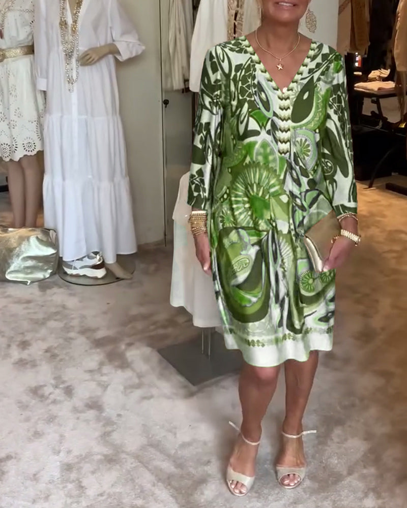 Fia | Levendige jurk met opvallend patroon en een helder design