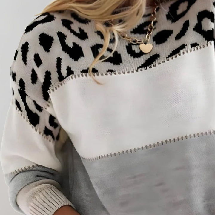 Cheyenne - Comfortable Sweater in Leopard Design