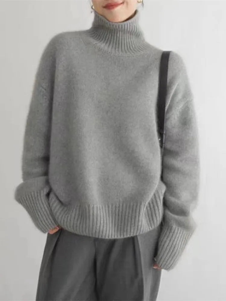 Isabella™ - Elegant Roll Neck Jumper