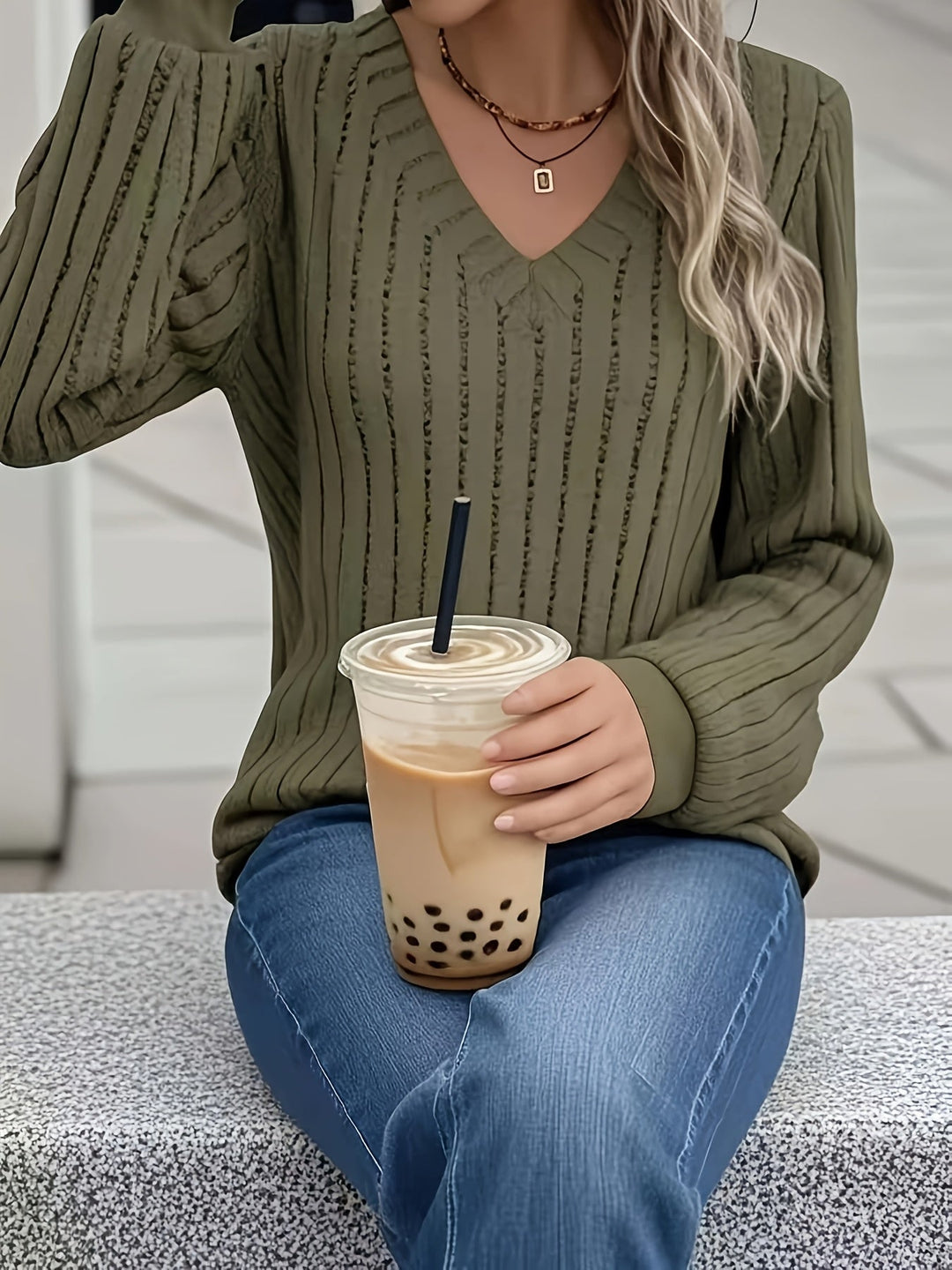 Joan™ - Stylish Ribbed V-Neck Sweatshirt