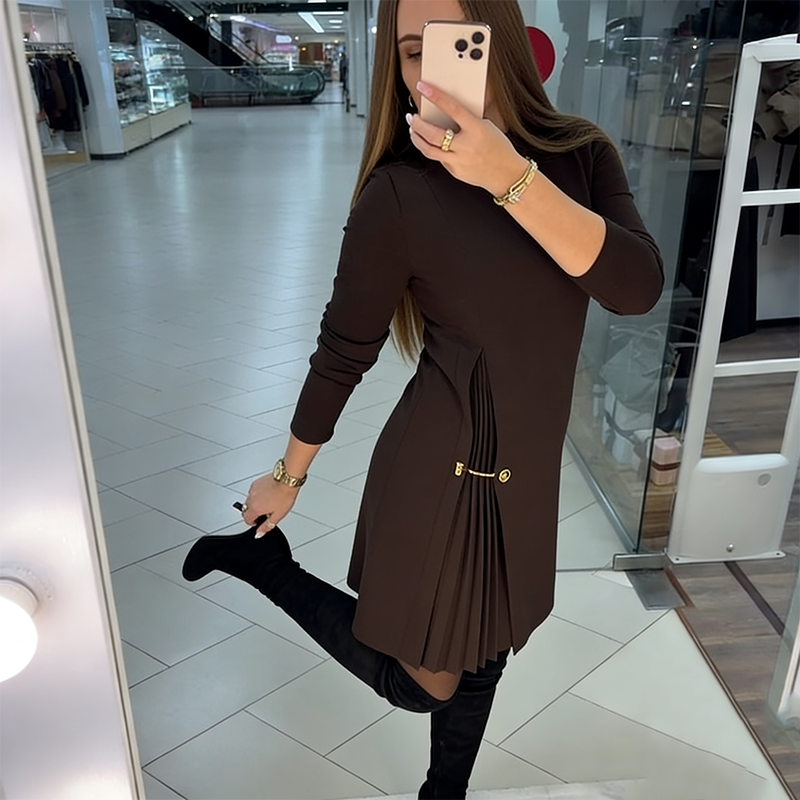 Fianna | Stylish A-Line Dress with Pleated Details and Gold Chain Accent